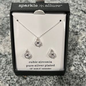 Necklace and earring set